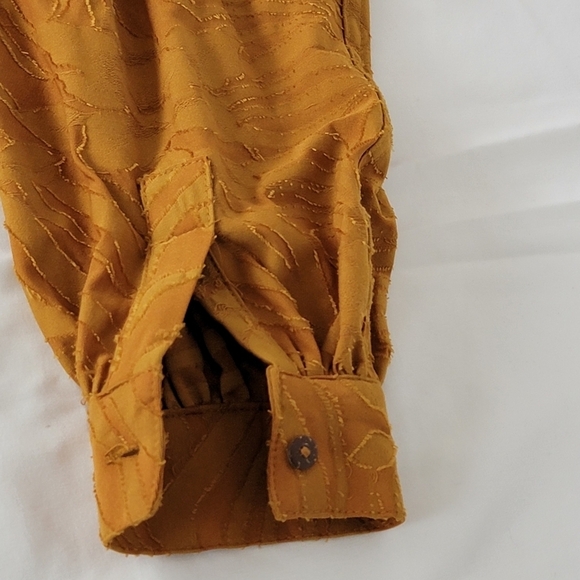 Free People Can't Stop Dreaming Flowy Pleated Tunic Blouse Gold Women's XS NWOT - Picture 10 of 12